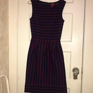 Sleeveless business dress